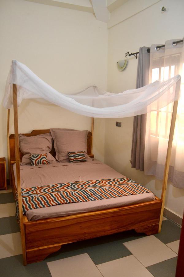 Porto-Novo Logement Lumineux Et Calme Apartment Bagian luar foto